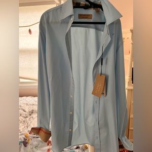 Men’s size xs Burberry button down
